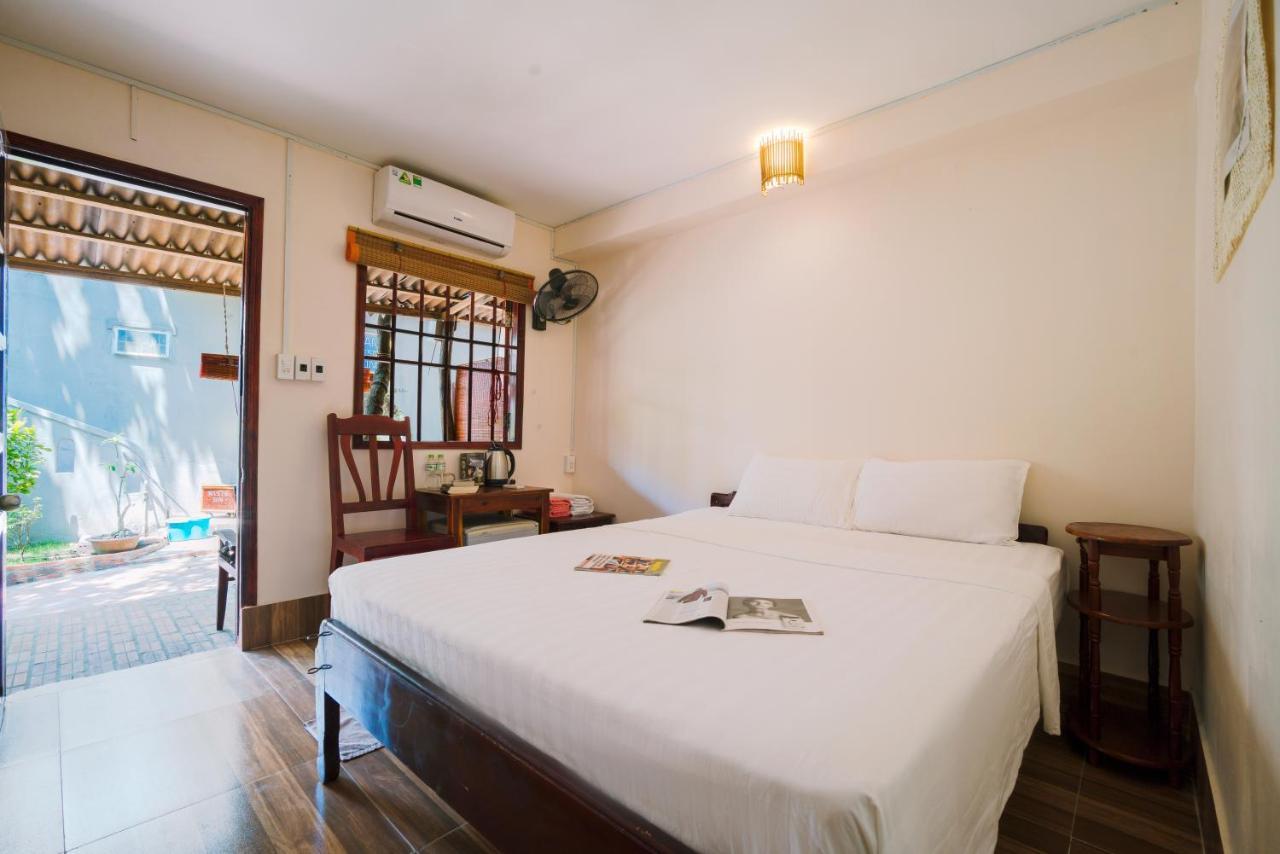 Lien Hiep Thanh Homestay & Beach Bar Дуонг-Донг Экстерьер фото